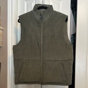 Hollister Men's Olive Green Corduroy Vest